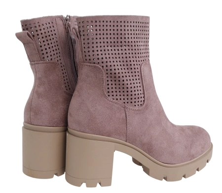 Brązowe czekoladowe botki zimowe damskie na wygodnym obcasie i platformie Jezzi