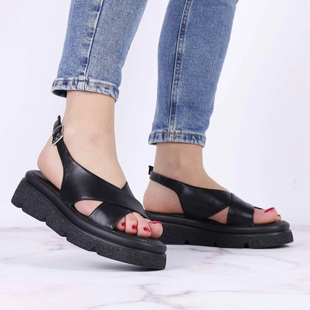 Czarne rokowe sandały damskie na grubej podeszwie Jezzi