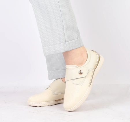 Skórzane półbuty damskie komfortowe na rzep ortopedyczne na haluksy UNISOFT