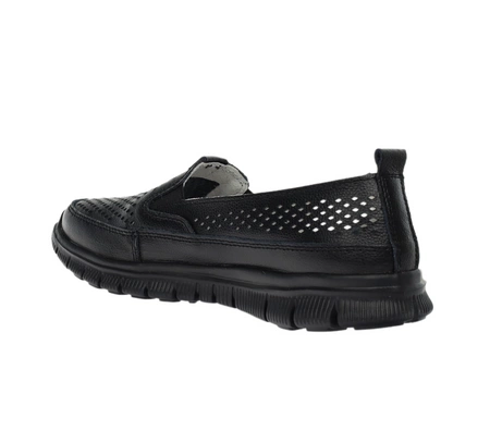 Całe czarne skórzane mokasyny ażurowe na sportowej podeszwieJezzi