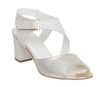 Białe skórzane sandały damskie na wygodnym obcasie ślubne Gino Fabiani