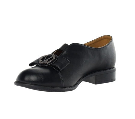 Czarne licowe półbuty damskie płaskie wsuwane eleganckie Jezzi