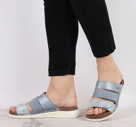 Eleganckie i zdrowotne klapki damskie płaskie na rzepy Jezzi