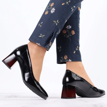 Czarne skórzane buty na obcasie komfortowe i eleganckie Gino Fabiani