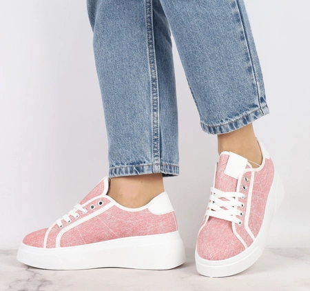 Modne sneakersy czerwone damskie na białej platformie Mc Braun