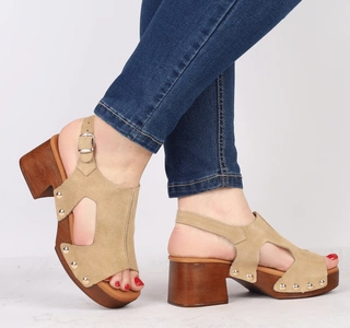 Skórzane sandały na drewnianym klocku i platformie z ćwiekami Hiszpańskie El Pimpi