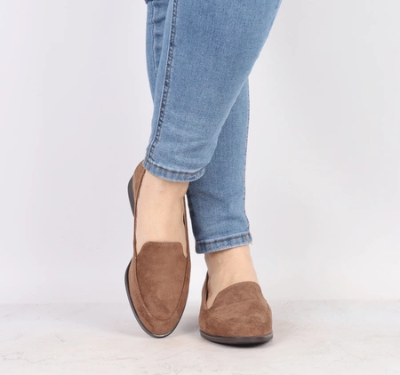 Półbuty damskie welurowe lordsy płaskie Jezzi