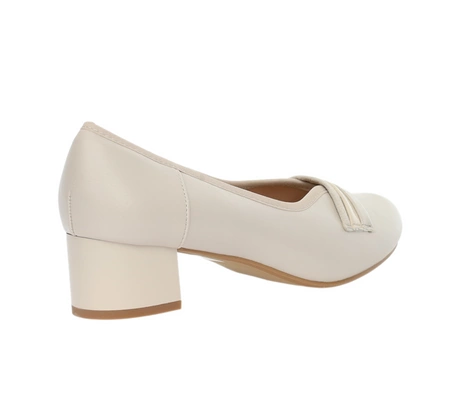 Komfortowe czółenka ze skórzaną wkładką na niskim obcasie Jezzi