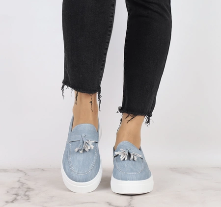 Niebieskie damskie mokasyny na białej platformie Mc Braun