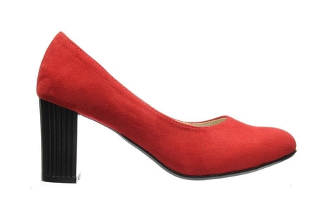 Czerwone czółenka damskie zamszowe na obcasie Azali