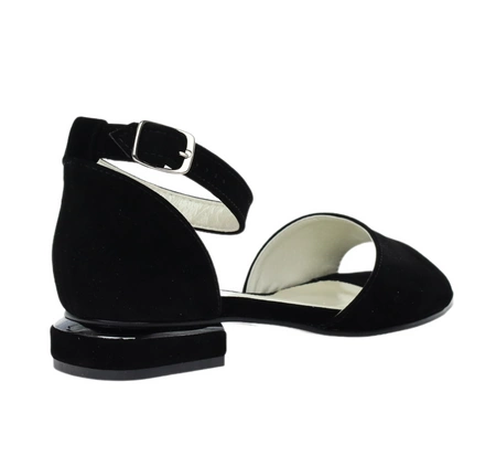 Czarne eleganckie sandały na niskim obcasie z zabudowaną piętą AZALI