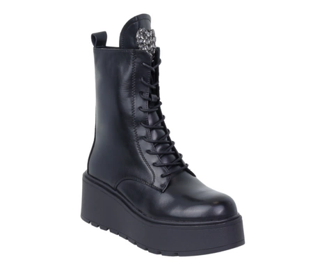 Czarne skórzane botki na platformie ocieplane z biżuterią Jezzi