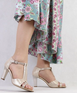 Beżowe sandały damskie skórzane na obcasie ślubne Polska Marka Gino Fabiani