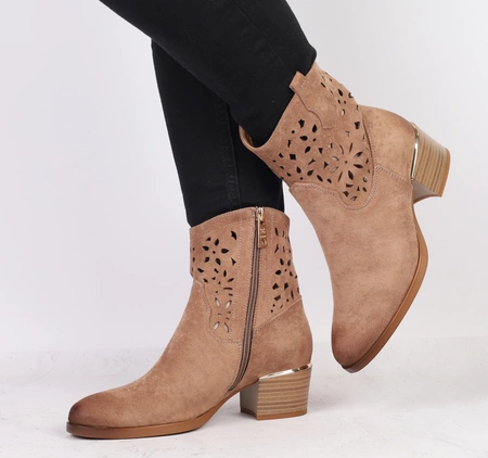 Jasnobrązowe botki kowbojki zamszowe Margaret od VINCEZA