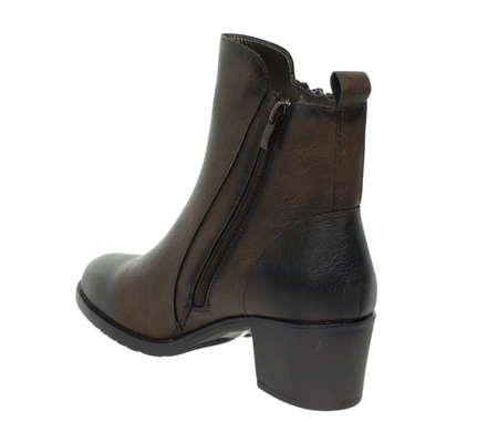 Brązowe czekoladowe eleganckie i wygodne botki damskie zimowe na niskim obcasie Jezzi