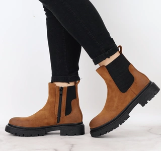 Karmelowe/rude botki płaskie ocieplane na zamek Jezzi