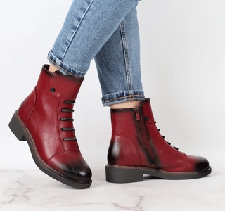 Czerwone eleganckie buty zimowe damskie na płaskim obcasie Jezzi