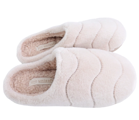 Beżowe mięciutkie kapcie damskie ciepłe zabudowane