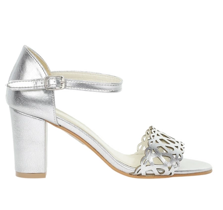Srebrne eleganckie sandały na obcasie z zabudowaną piętą AZALI