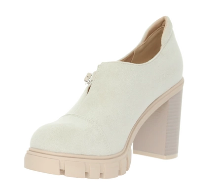 Półbuty beżowe na słupku i platformie lordsy Cora od Jezzi