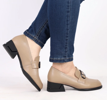 Skórzane półbuty damskie mokasyny na płaskim obcasie Gino Fabiani