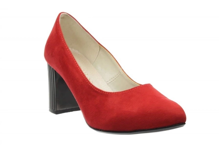 Czerwone czółenka damskie zamszowe na obcasie Azali