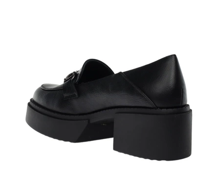 Czarne licowe mokasyny damskie półbuty na obcasie i platformie VINCEZA