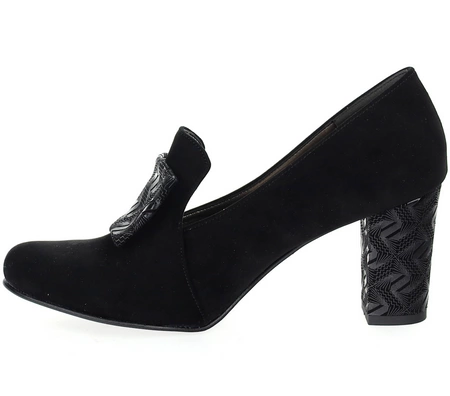 Czarne zamszowe czółenka na wygodnym obcasie Dalia- Produkt Polski