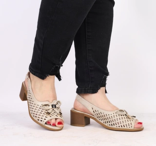 Złote sandały damskie na niskim wygodnym obcasie eleganckie Jezzi