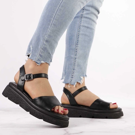 Czarne rokowe sandały damskie na grubej podeszwie Jezzi