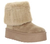 Beżowe zamszowe botki EMU ozdobione futerkiem wokół kostki ROSJANKI