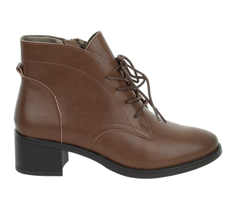 Brązowe skórzane półbuty damskie ocieplane garniturowe botki Jezzi