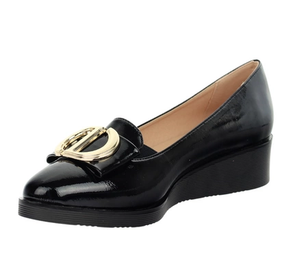 Płaskie czółenka czarne lakierowane eleganckie i komfortowe VINCEZA