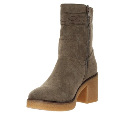 Brązowe czekoladowe ciepłe botki zimowe na kauczukowym obcasie i platformie Jezzi