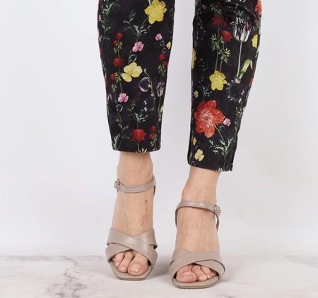 Beżowe sandały damskie na wygodnym obcasie skórzane RYŁKO