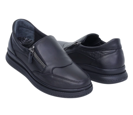 Komfortowe półbuty damskie skórzane czarne na zamek Missmamma