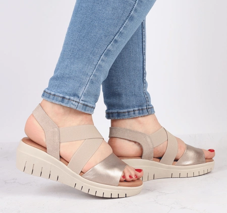 Skórzane sandały damskie na niskiej koturnie Hiszpańskie El Pimpi