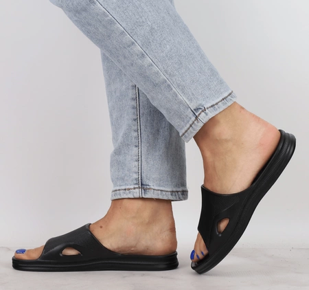 Czarne klapki damskie na ogród ogrodowe NEWS