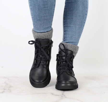 Komfortowe i eleganckie półbuty damskie zimowe skórzane Helios model 523