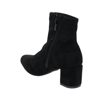 Czarne zamszowe botki na średnim obcasie dopasowane do nogi Mirabel