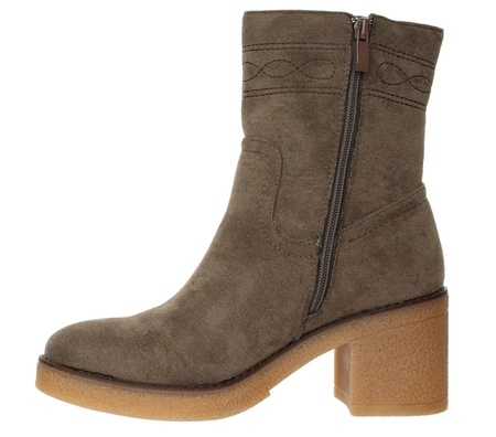 Brązowe czekoladowe ciepłe botki zimowe na kauczukowym obcasie i platformie Jezzi