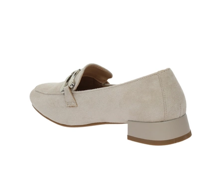 Beżowe eleganckie półbuty damskie wsuwane na płaskim obcasie Jezzi