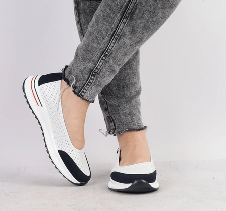 Sportowe czółenka damskie skórzane baleriny Jezzi