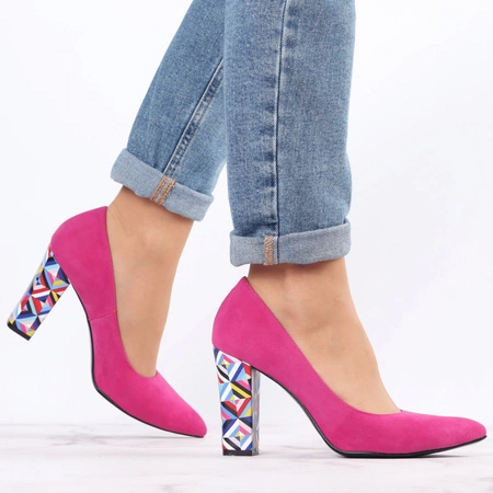 Różowe zamszowe czółenka na szerokim obcasie Sofia - Produkt Polski