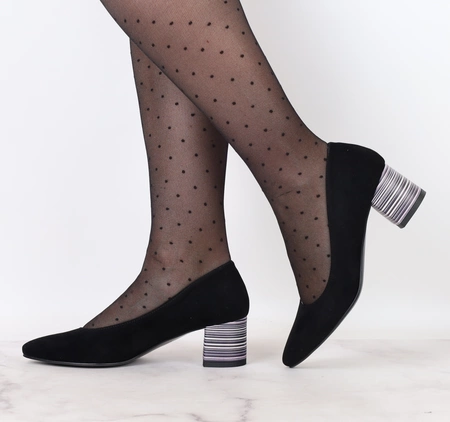 Czarne zamszowe czółenka na wygodnym eleganckim obcasie Polska Marka AZALI