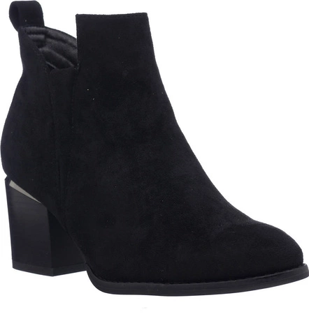 Czarne botki zamszowe na obcasie wycięte na kostce Lori