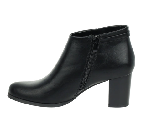 Czarne eleganckie botki do kostki na obcasie ocieplane Jezzi