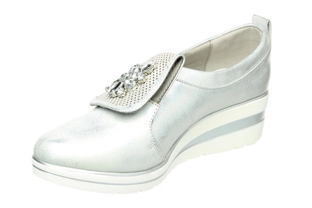Półbuty wsuwane z cyrkoniami Jezzi MR1738-2
