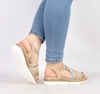 Kolorowe sandały damskie wsuwane na niskiej koturnie Jezzi
