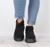 Czarne zamszowe botki niskie na platformie EMU śniegowce mukluki- rozmiarówka zaniżona